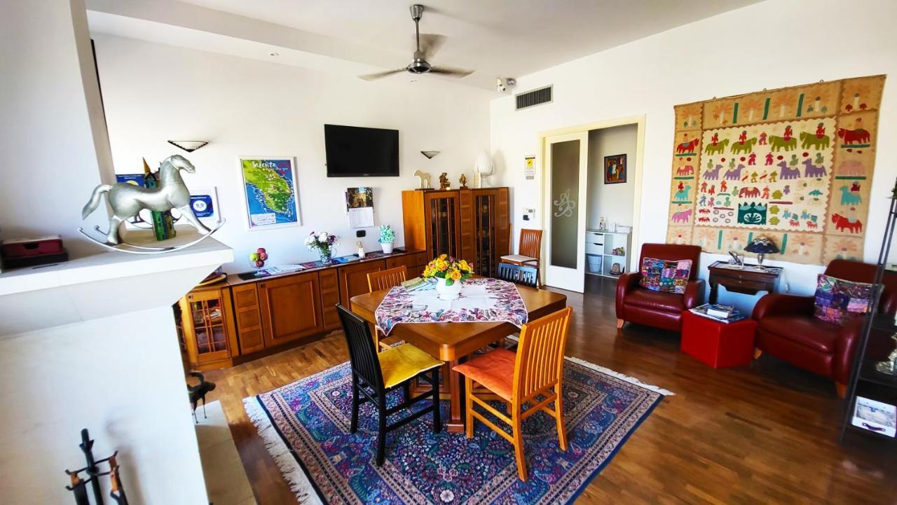 Bed and Breakfast Attico Barocco Lecce Zewnętrze zdjęcie