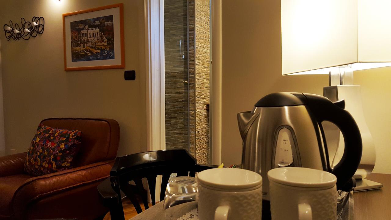 Bed and Breakfast Attico Barocco Lecce Zewnętrze zdjęcie